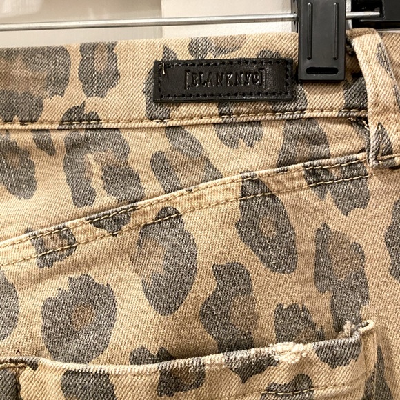 Blank NYC The Reade Crop In Catwalk Size 25 - Picture 10 of 13